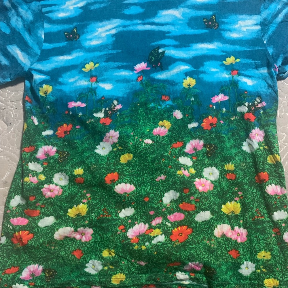Authentic Gucci shirt 🐍✨ - Picture 3 of 8